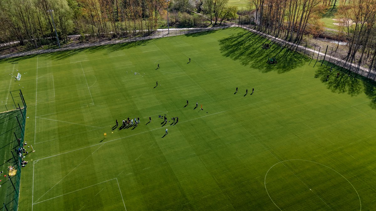 USL DUNKERQUE 🐬 tweet media