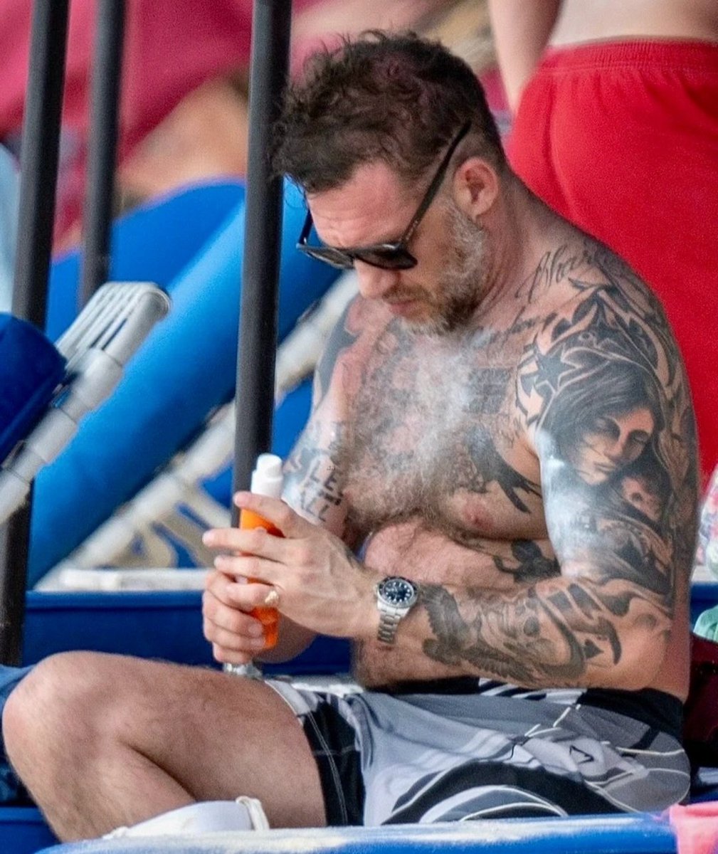 sweet_arbed's tweet photo. He needs help applying that sunscreen, who's helping??? 🫡🤗🙋‍♀️ https://t.co/ushBRmyIA0