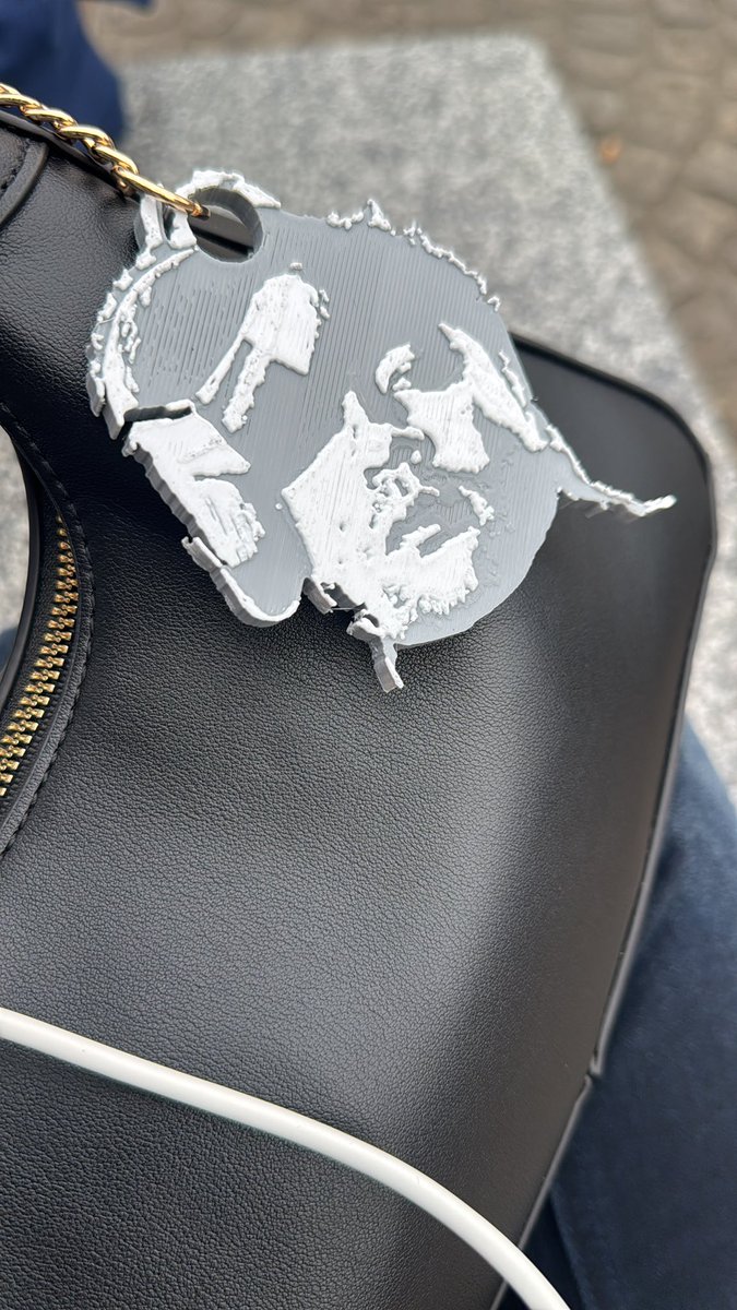 Mickeely_24 tweet media