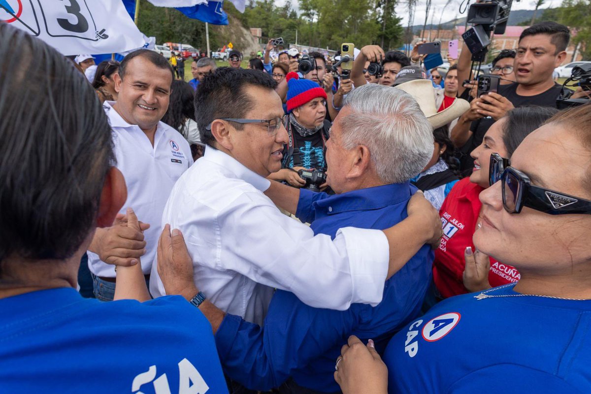 cvasquezsanchez's tweet photo. @CesarAcunaP Presidente. 
César Vásquez, Senador Nacional. 
Marca la 🅰️ y escribe el 3️⃣ de @Peru_APP https://t.co/diH4tIjH6T