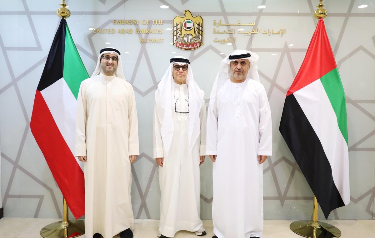 في زيارة ودية لسعادة الدكتور مطر حامد النيادي سفير دولة الإمارات العربية المتحدة في دولة الكويت #الكويت #الامارات_العربية_المتحدة