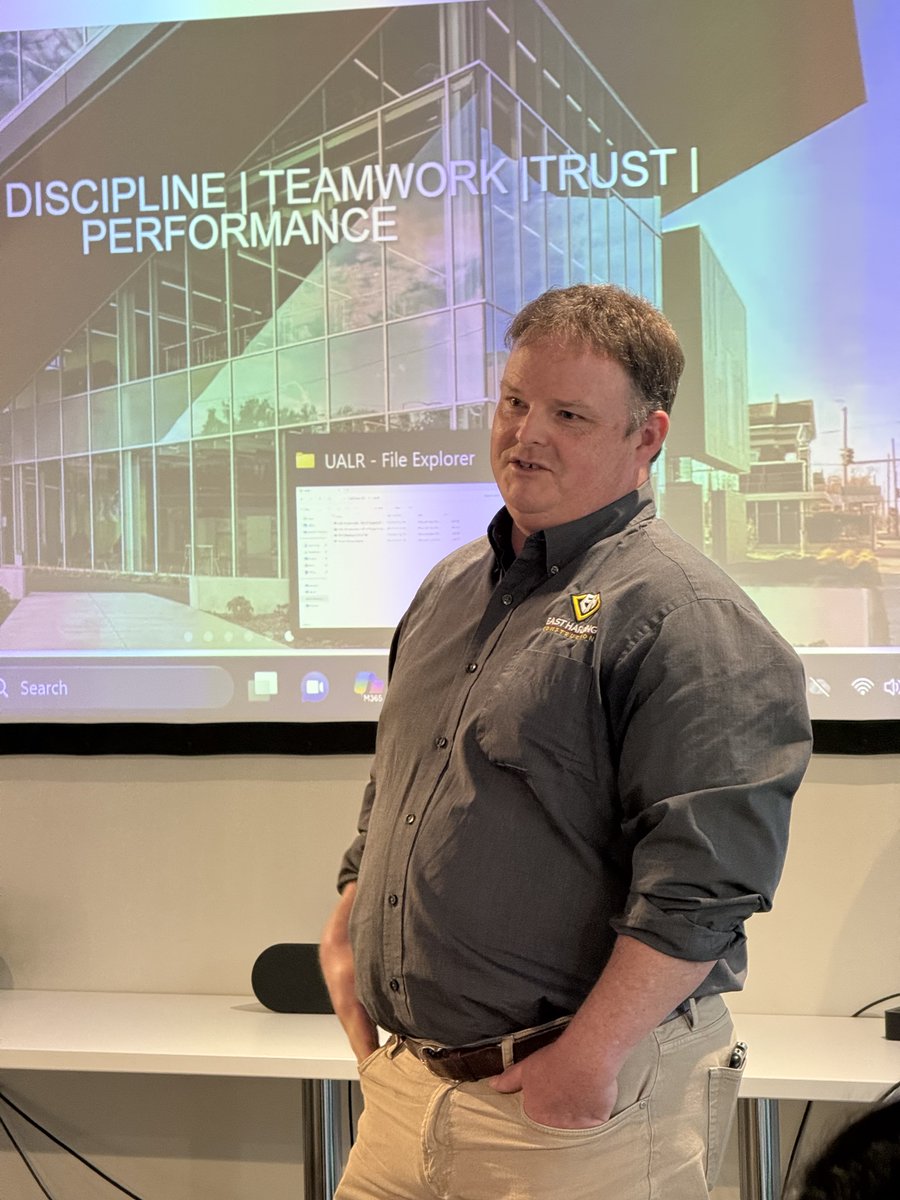 East_Harding's tweet photo. We had an exciting opportunity to engage with the future of our industry as East Harding Construction’s President &amp; CEO, Van Tilbury, &amp; SVP-Operations, Shawn Carroll, presented on project development &amp; cost estimating to the UA Little Rock Real Estate &amp; Development Capstone class https://t.co/hVGxPWnvUh