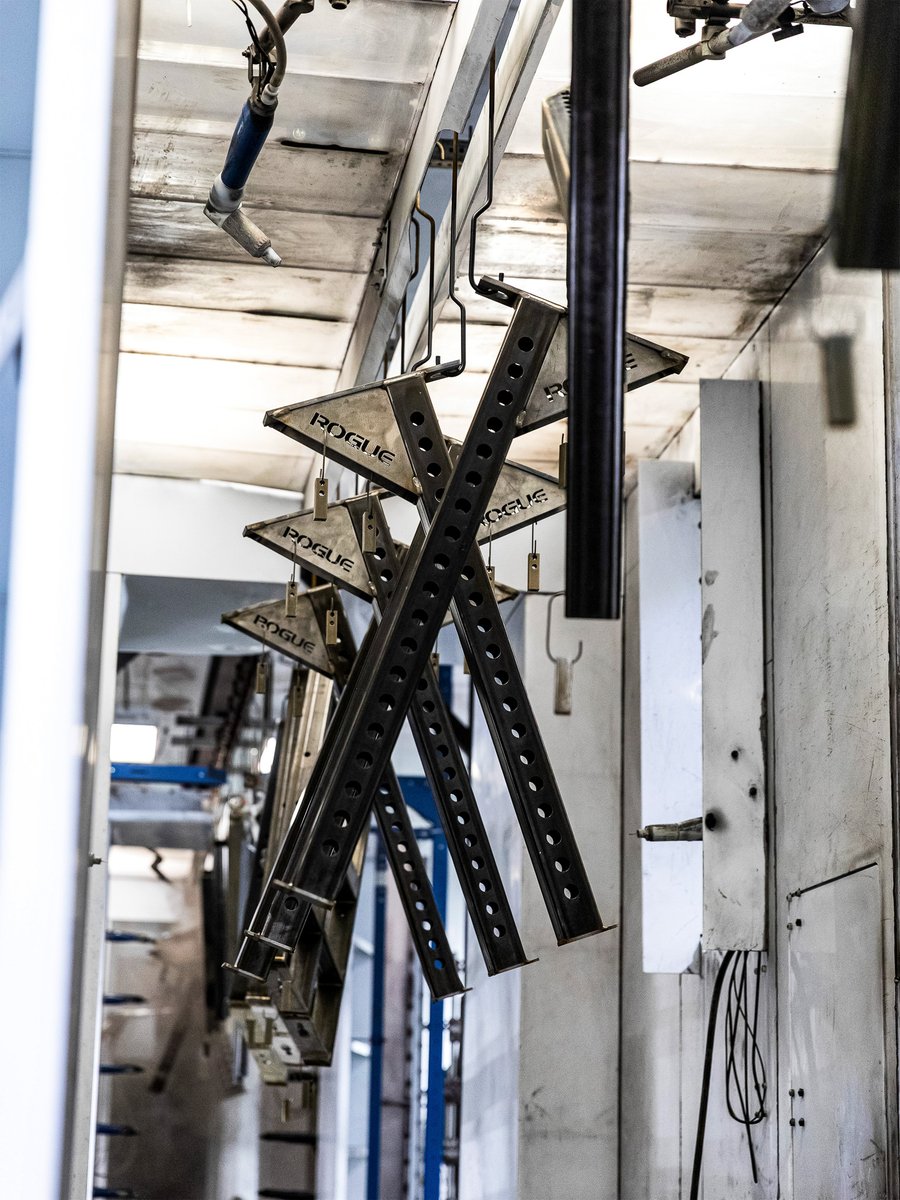 RogueFitness's tweet image. Inside Rogue Manufacturing: Powder Coat

A 1,600-foot journey through the Powdercoat line for the raw steel at rogue mfg in Columbus, Ohio. 

#MadeInUSA #ryourogue