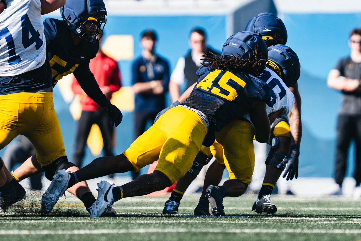 West Virginia Football tweet media
