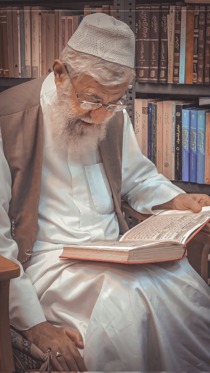 ۴۰ روز گذشت از داغی که هیچ‌وقت التیام پیدا نمی‌کند...
یکشنبه ۱۰ اسفند نوشتم انگار دارم کابوس‌هام رو زندگی می‌کنم...