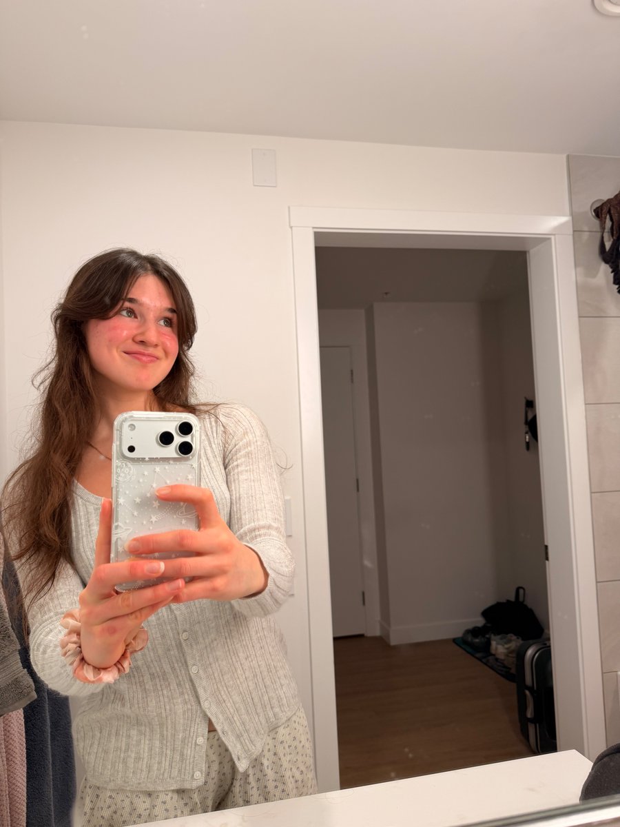 Anna Kulina tweet media