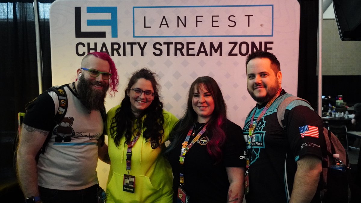 FatalVixxn's tweet image. Thank you @BombasticSly for some shots from @pax &amp;amp; @LANFESTgames!

One thing I never get enough of is pictures! Downfall of being more present in the moment!

#pax #bestfriends #squad #gamers