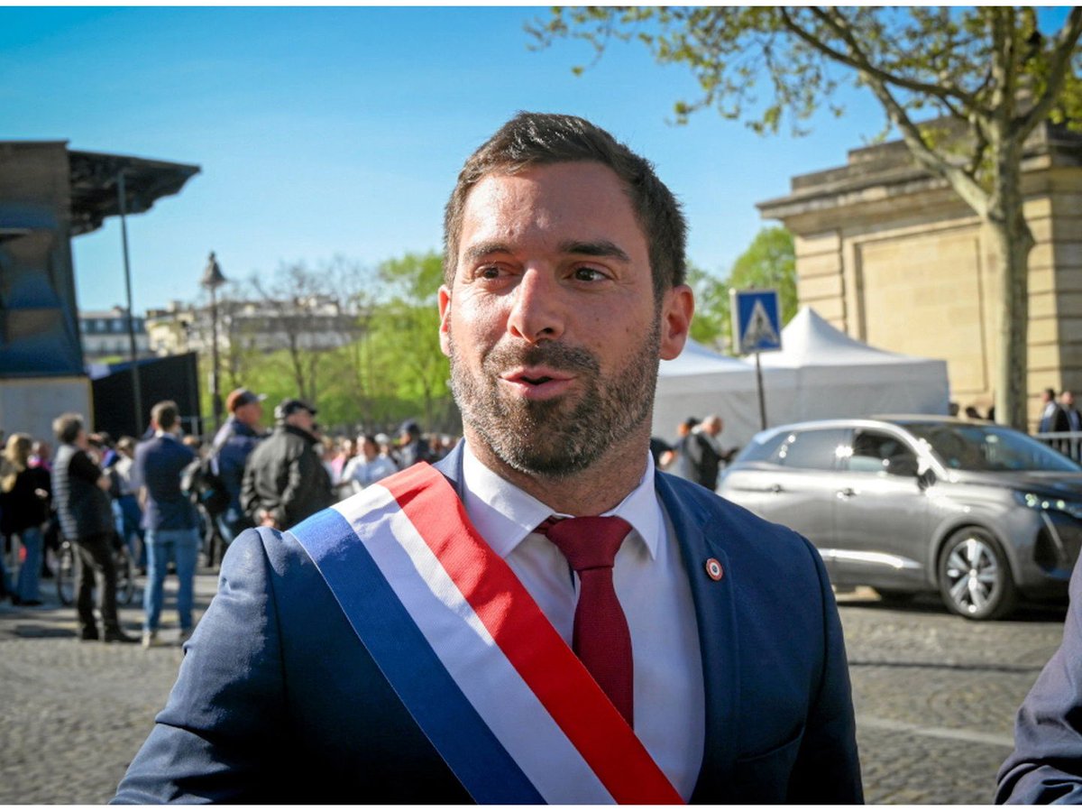 ÉCHELON tweet media