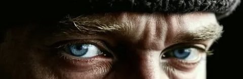 “Şayet bir gün, çaresiz kalırsanız, bir kurtarıcı beklemeyin. Kurtarıcı kendiniz olun!”

— Mustafa Kemal Atatürk