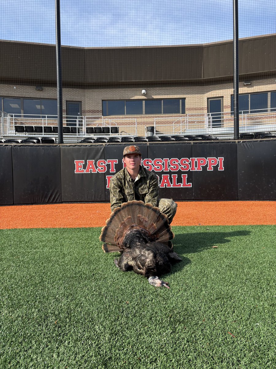 East Miss Baseball tweet media