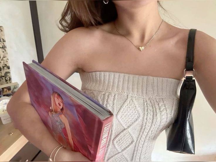 Woodsy Corner. tweet media