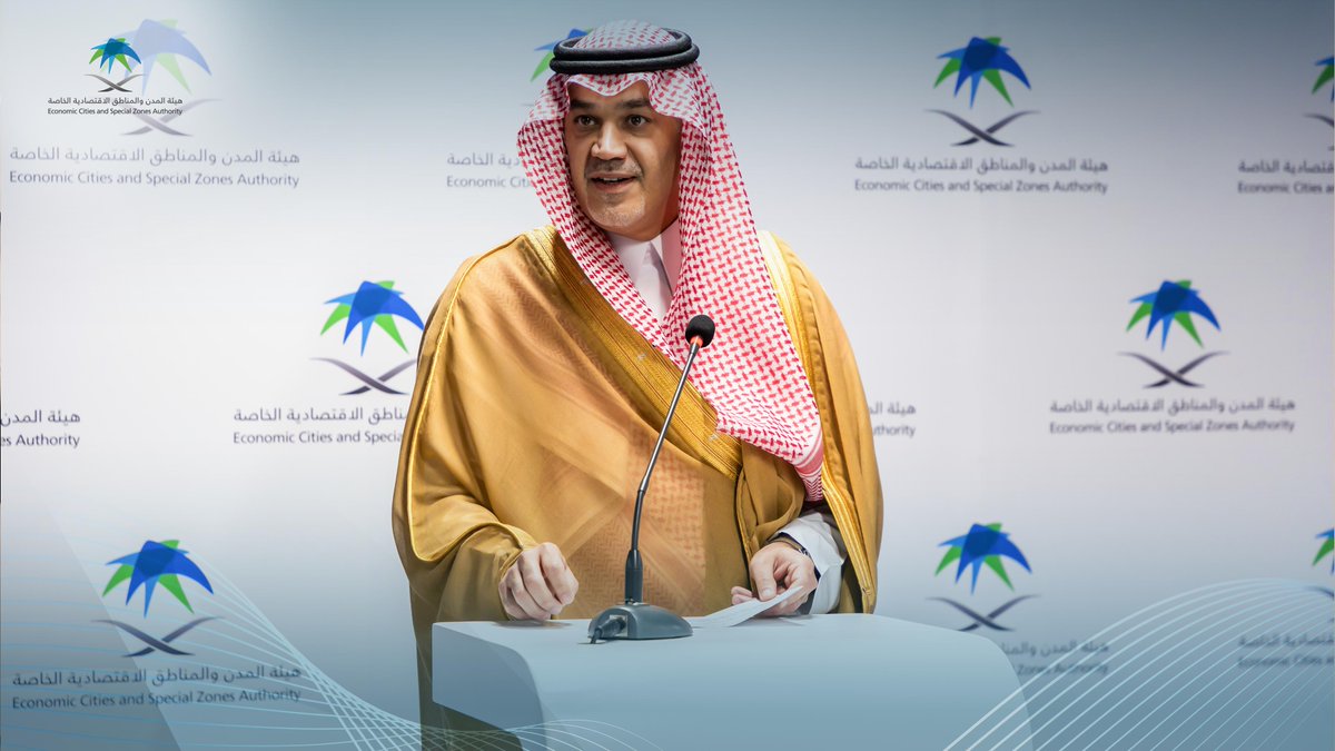 eczagov's tweet photo. في إطار تعزيز التكامل لمنظومة الاستثمار، قام معالي وزير الاستثمار رئيس مجلس إدارة الهيئة، الأستاذ فهد  السيف، بزيارة المقر الرئيسي للهيئة بمدينة الرياض، حيث التقى بمنسوبيها واطّلع على سير أعمالها.
وأكد معاليه خلال الزيارة دعمه الكامل لجهود الهيئة، مشيداً بدورها المحوري في تطوير البيئة الاستثمارية وتحقيق مستهدفات #رؤية_السعودية_2030
@MISA