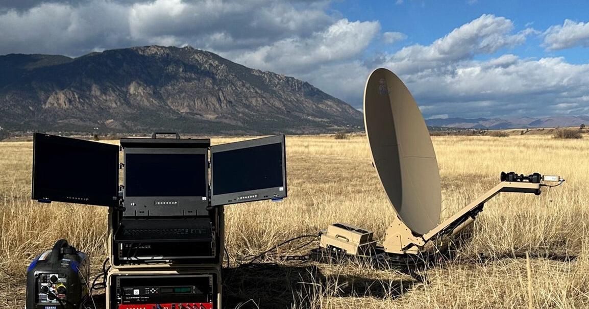 TeamRedstone's tweet photo. The Space and Missile Defense Command is accelerating how quickly new technology reaches Soldiers by using a “transformation in contact” approach that cuts development timelines from years to about one year.  

https://t.co/ri1xFoqJz0 https://t.co/ySBMyfg1X4