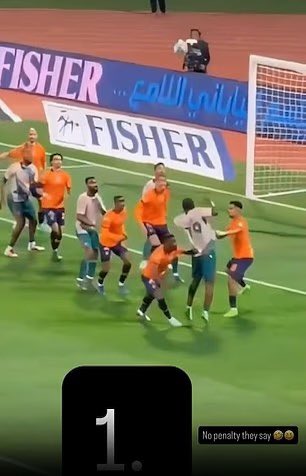 عمرو tweet media