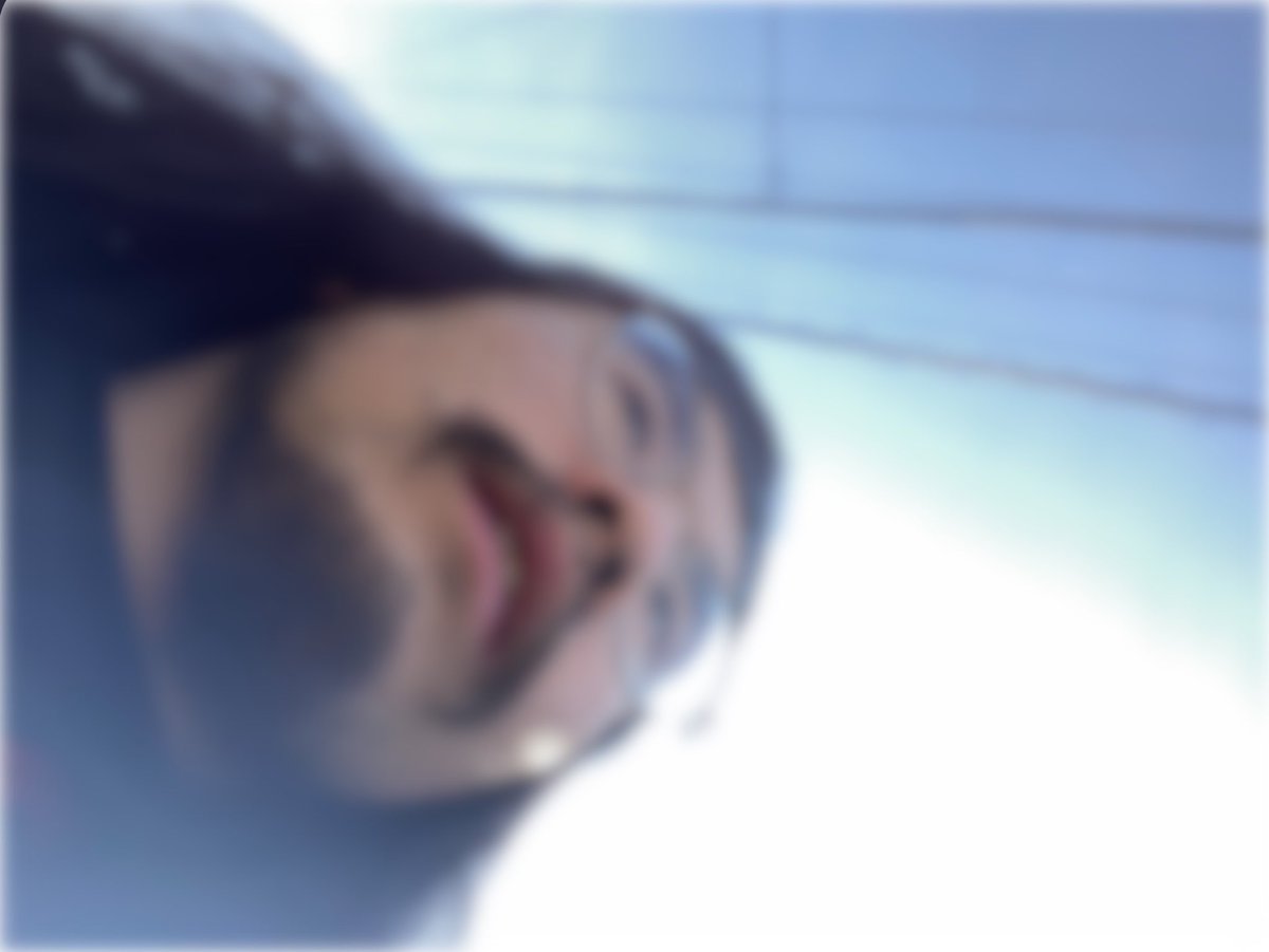 容原静 tweet media