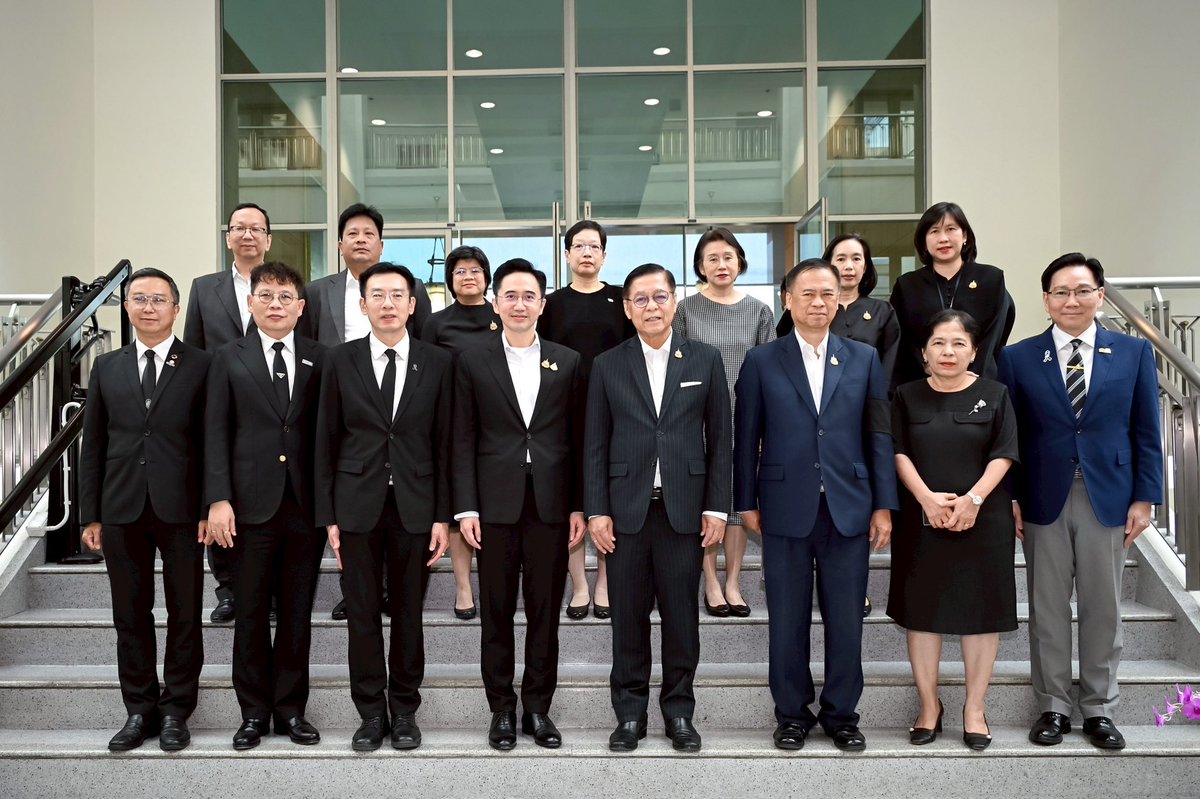 MFAThai's tweet photo. DPM/ FM @SihsasakPh launches strategy on SRI diplomacy to serve as a framework for concrete cooperation, as well as the establishment of international networks in science, research and innovation through nearly 100 Royal Thai Embassies and Consulates-General worldwide advancing science, research and innovation (SRI) diplomacy, which constitutes a key component of economic diplomacy policy to advance key coop. areas, e.g. medical & wellness, semiconductors & AI, and addressing PM2.5 pollution (8 Apr 2026)