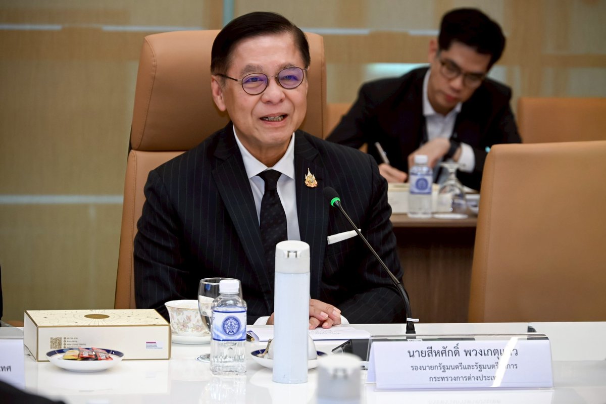 MFAThai's tweet photo. DPM/ FM @SihsasakPh launches strategy on SRI diplomacy to serve as a framework for concrete cooperation, as well as the establishment of international networks in science, research and innovation through nearly 100 Royal Thai Embassies and Consulates-General worldwide advancing science, research and innovation (SRI) diplomacy, which constitutes a key component of economic diplomacy policy to advance key coop. areas, e.g. medical & wellness, semiconductors & AI, and addressing PM2.5 pollution (8 Apr 2026)
