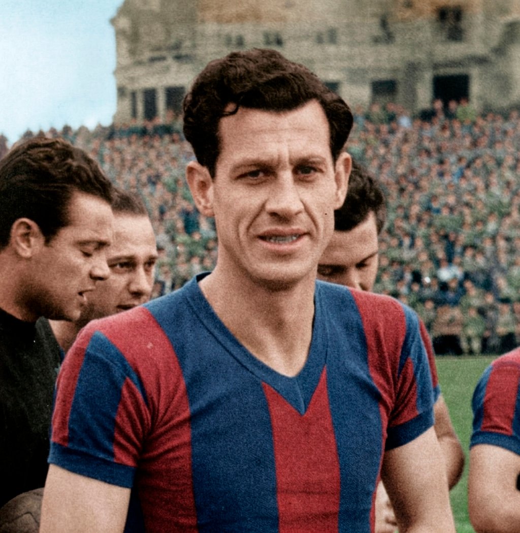 idoloscasla's tweet photo. Jugó casi 15 años en #SanLorenzo, es el 4° jugador con más partidos en el Ciclón 📌, fue capitán ©️ y ganó 2 títulos 🏆

🔙 Ángel Zubieta jugaba por 1° vez con la azulgrana un día como hoy de 1939, en el Gasómetro 🏟️

El Vasco que conquistó Boedo 🫡 https://t.co/eSiZ7WOOL8