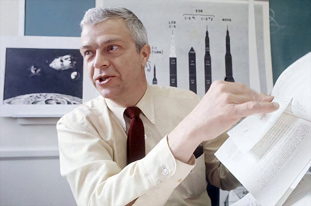 contactlight69's tweet image. Remember #OTD John Houbolt, NASA engineer, born today, April 10, 1919, who fought for the #Apollo lunar-orbit-rendezvous concept.
#Houbolt
contactlight.de