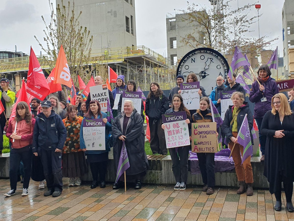 UNISONinHE's tweet photo. Today, UNISON members joined a demonstration at the University of Glasgow. After over a decade and a half of real-terms pay cuts, a broken funding model, course closures, cuts and redundancies, HE is in crisis.
We need a model based on free education.
#fundourfuture #fundourpay https://t.co/Os0f0oyOhm