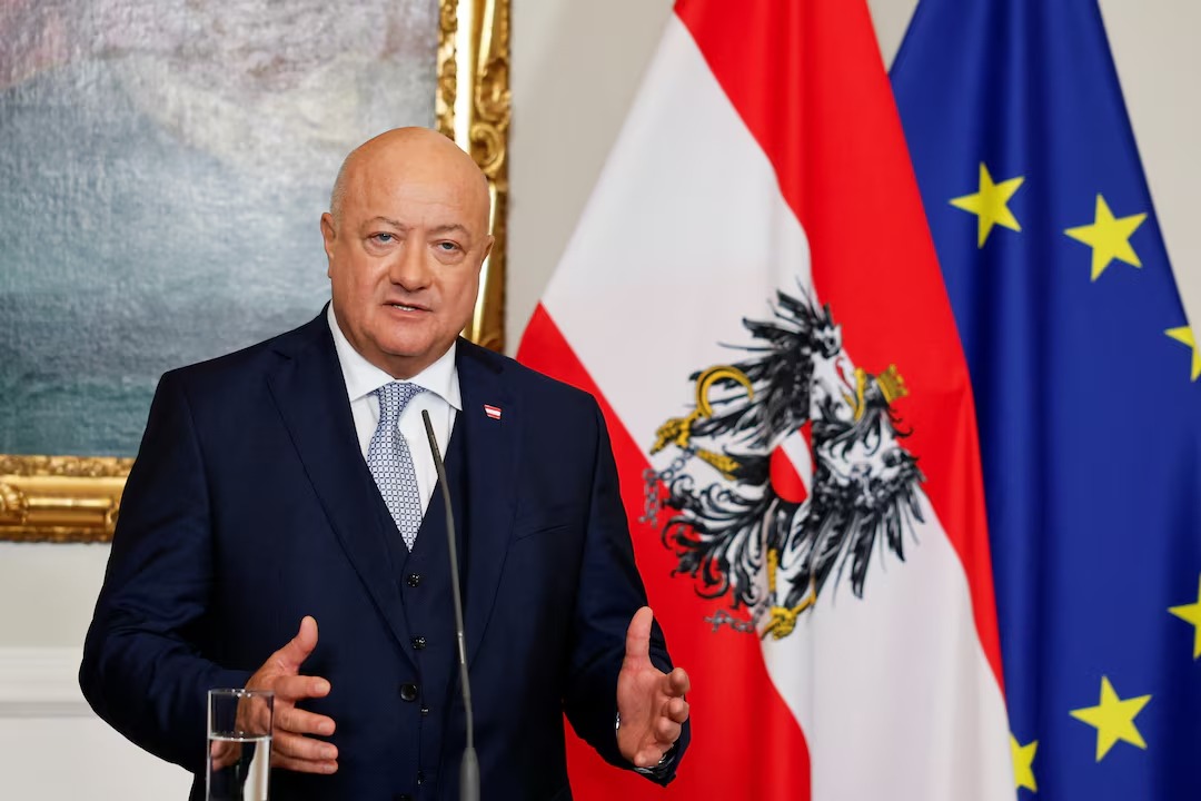 Mario Nawfal tweet media