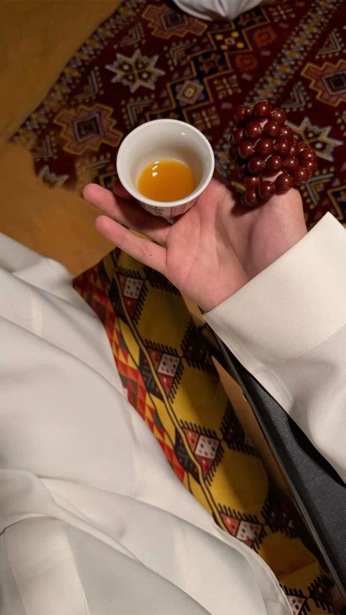 sl_m001's tweet photo. على الهـون ياراعي الشماته تراها ديـن 
ولا تامن صدوف الدهر تجعلك شمته

- https://t.co/6Y1K8uHx8w