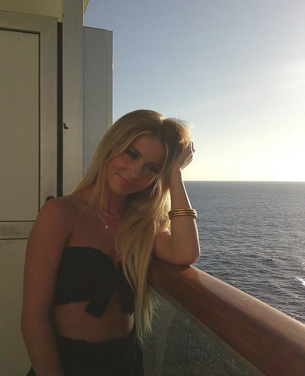 mugshawtys tweet media