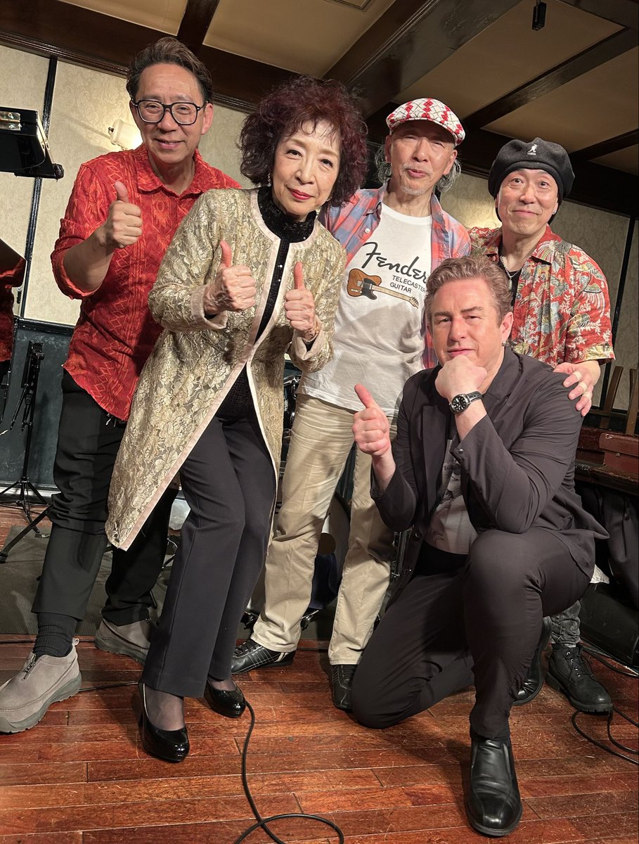 ritsucoendo's tweet photo. 4月9日銀座Seing Funky Ritsuco Version!
遠藤律子piano Andy Wulf sax
五十川博bass岩瀬立飛drums
佐藤唯史percussion 

今日の演奏の配信ご視聴ください。￼
配信視聴チケットの購入は、
4/15(水)23:00まで、可能です。
https://t.co/wbb7o6epMi https://t.co/XIFv9JE0im