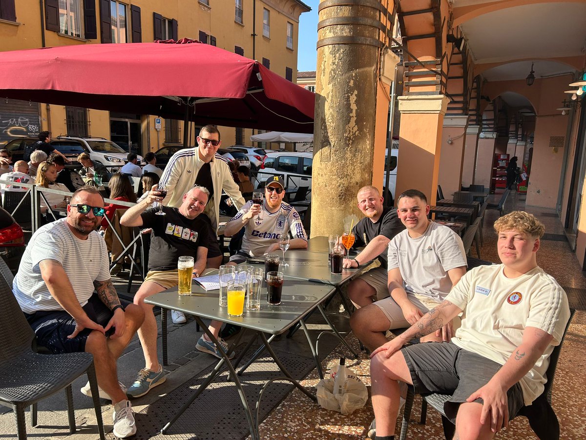 Richard80711135's tweet photo. Up the Villa #utv #avfc @HaydenEvans_1 @SamuelButt1 @adam_harri52995 https://t.co/XVfDHFGnBZ