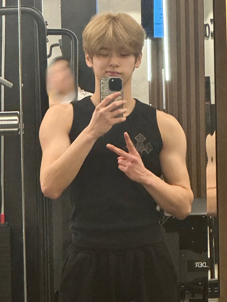 aaazilll_Vv's tweet photo. 열심히 저장했다 https://t.co/GGCjdtJE3i