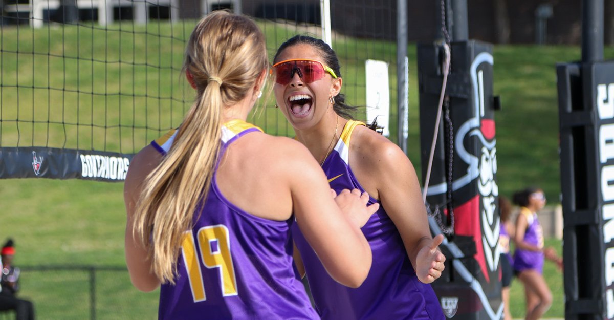 TNTech_BVB's tweet photo. Tech Beach returns to Clarksville for APSU Invitational Friday and Saturday | PREVIEW: https://t.co/rDIm9vyl29 #WingsUp https://t.co/iZgLnwpatA