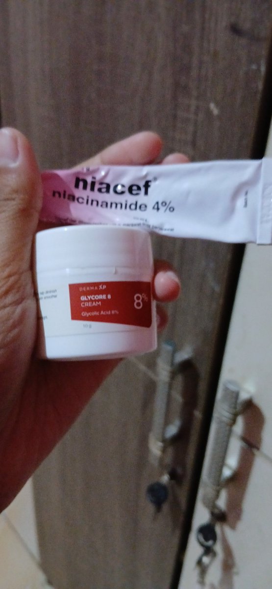 15Moonjuice's tweet photo. @tanyarlfes INI KAK,AKU JERAWATAN DIPAKEIN INI JD AGAK MENDINGAN+BEKAS JERAWAT PUN MEMUDAR‼️😭

-GLYCORE 8%
https://t.co/X3RVKlvFJl

-NIACEF 4%
https://t.co/NZC0fdXlUP https://t.co/INxlhfmUtM