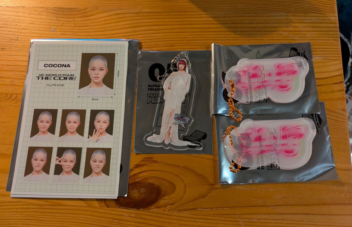 uniarkch's tweet photo. 【XG交換】
XG トレジャートローブ 
譲)
05 JURIN
06 JURIA
07 COCONA
特典 JURIN
求)
07 CHISA、MAYA
特典 CHISA
or定価
#XG交換 #XG #XGALX 
特典のみ同種交換でお願いいたします🙇
郵送or代々木(10日・11日)でのお取引希望です！ https://t.co/Cb2jUNdB3z