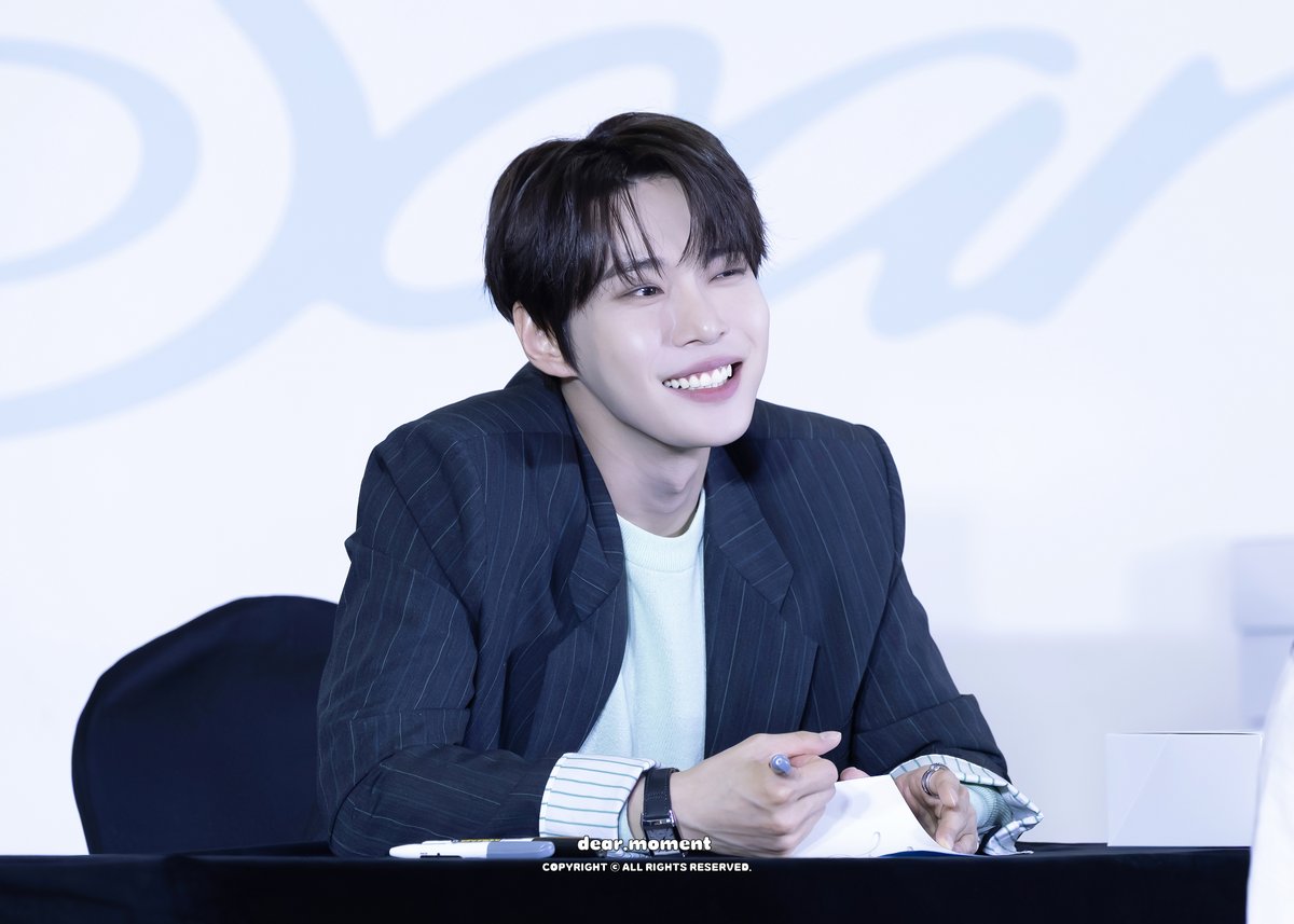 dear.moment🍀 tweet media