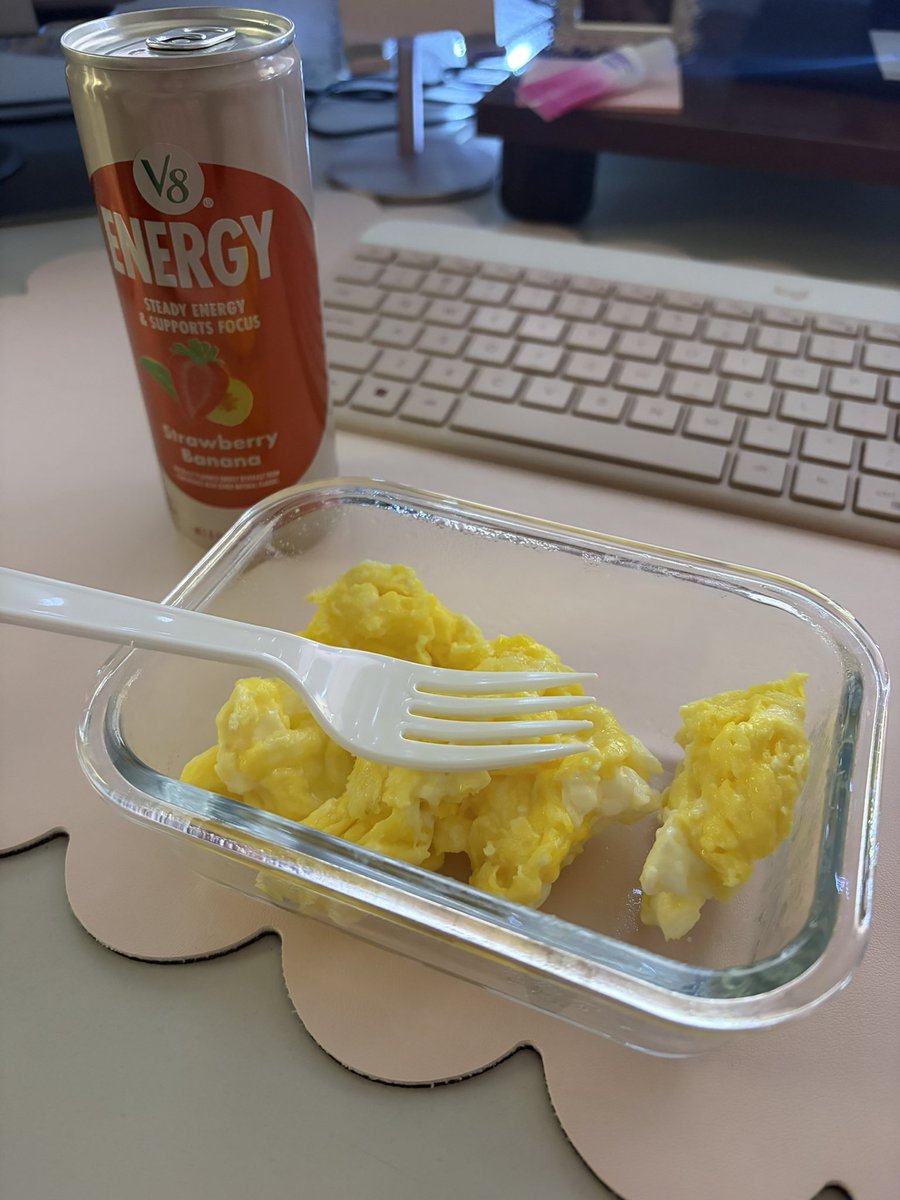 athena 🍓 tweet media