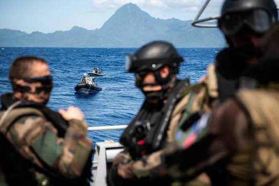 Rouge 🇫🇷 tweet media