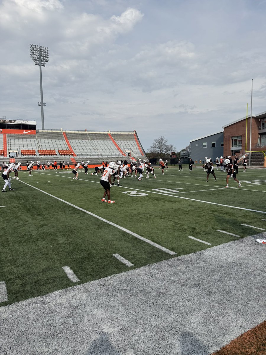 Jarnard Moore tweet media