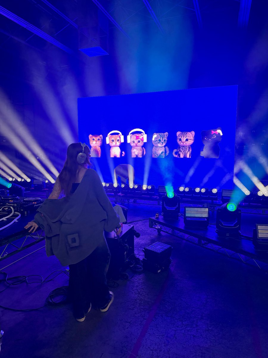 ninajirachi (@ninajirachi) on Twitter photo 