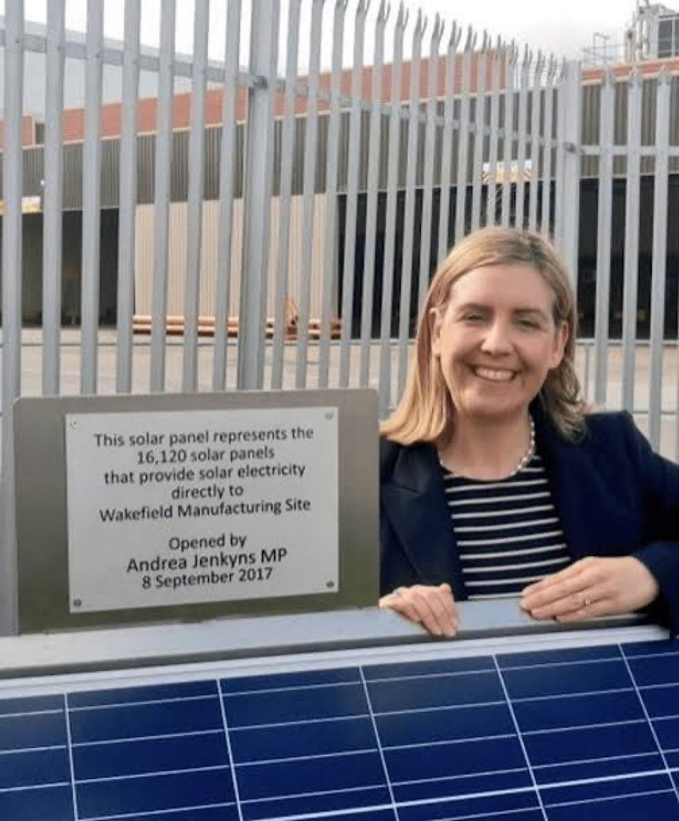 Christopher the Sweary Squirrel 🦉 tweet media