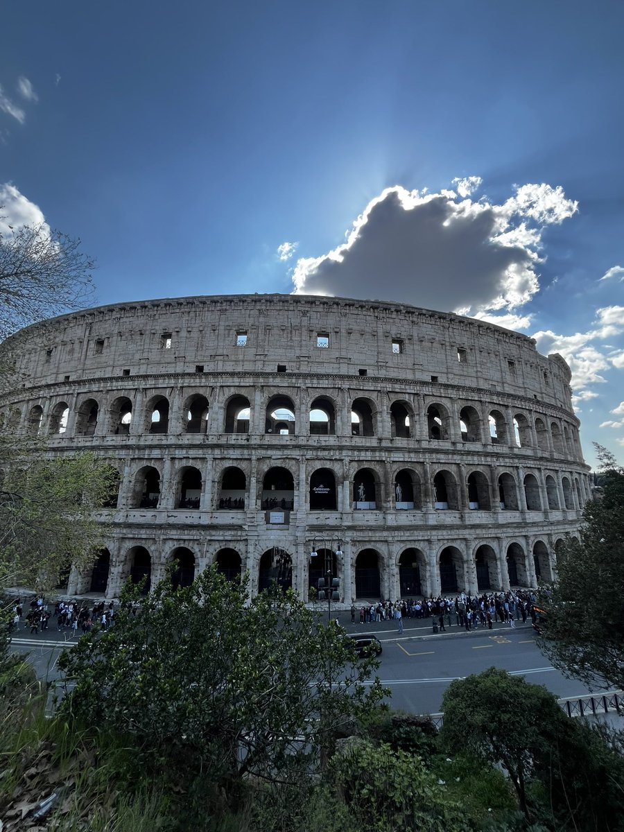 Escorpuma tweet media