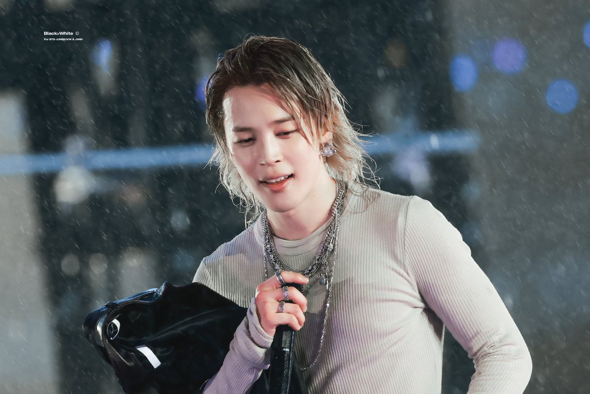 BLACK N WHITE tweet media