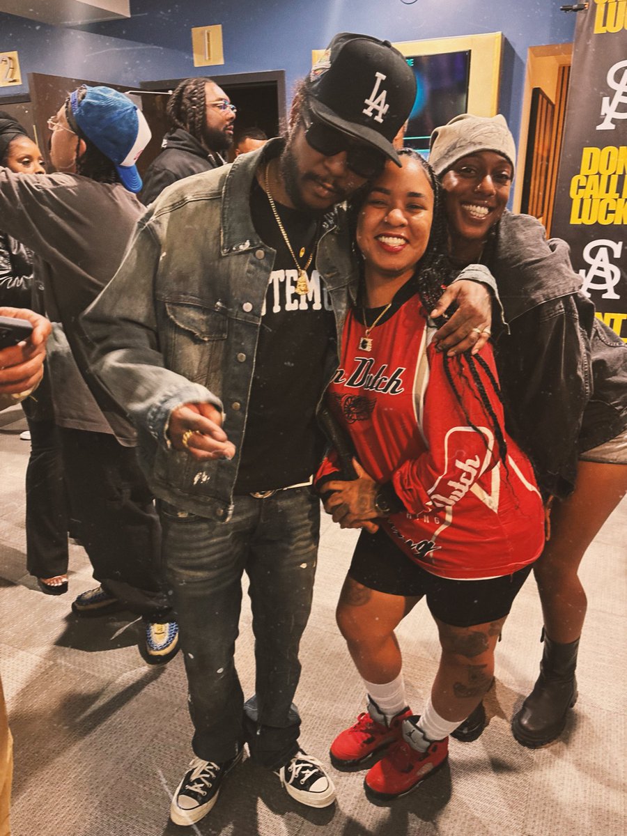 INK BEEZY tweet media