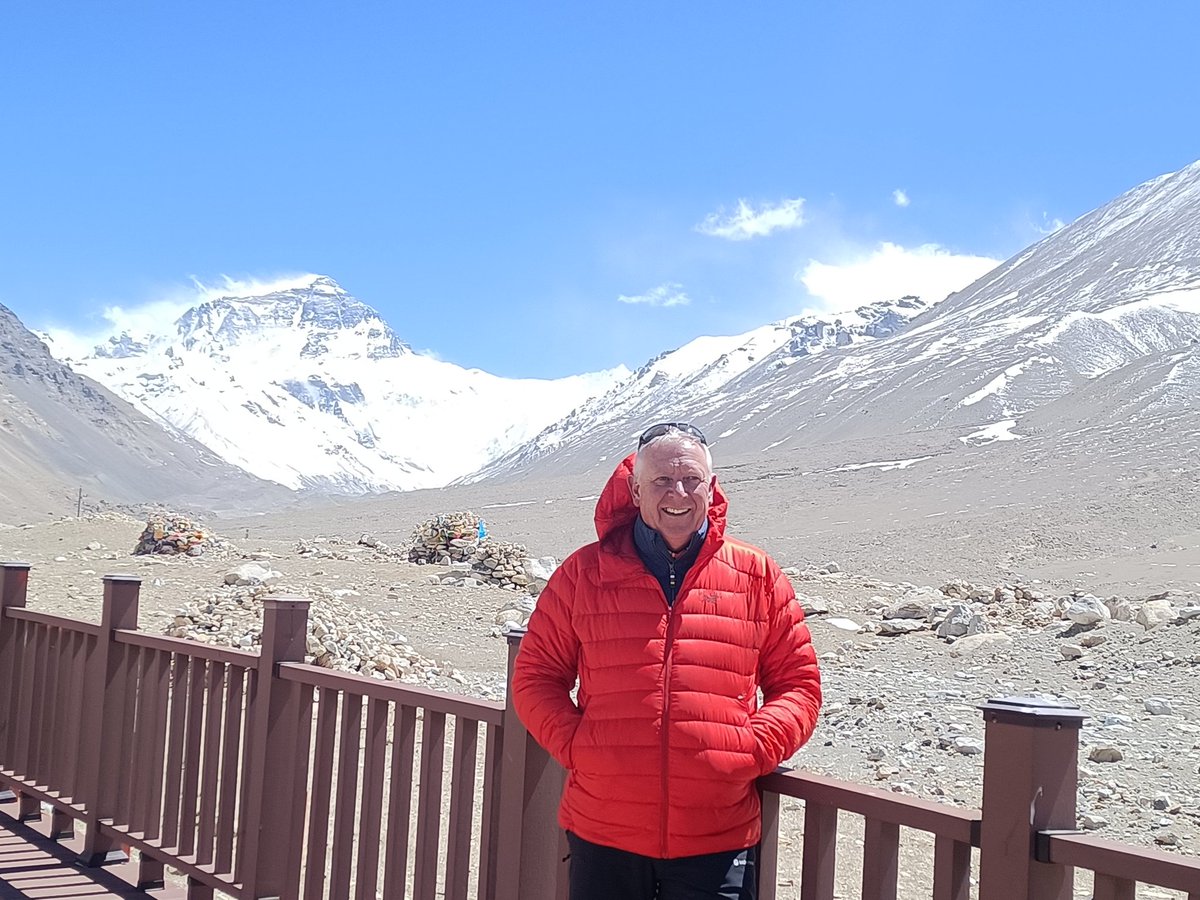 Mounta1n_Mike's tweet image. Spending the night at #Everest Base Camp in #Tibet. We were really lucky to get such clear skies. Got to see the sun set and see it golden. Up early tomorrow to see the sunrise. Also went to the Rombuk Monastery today.