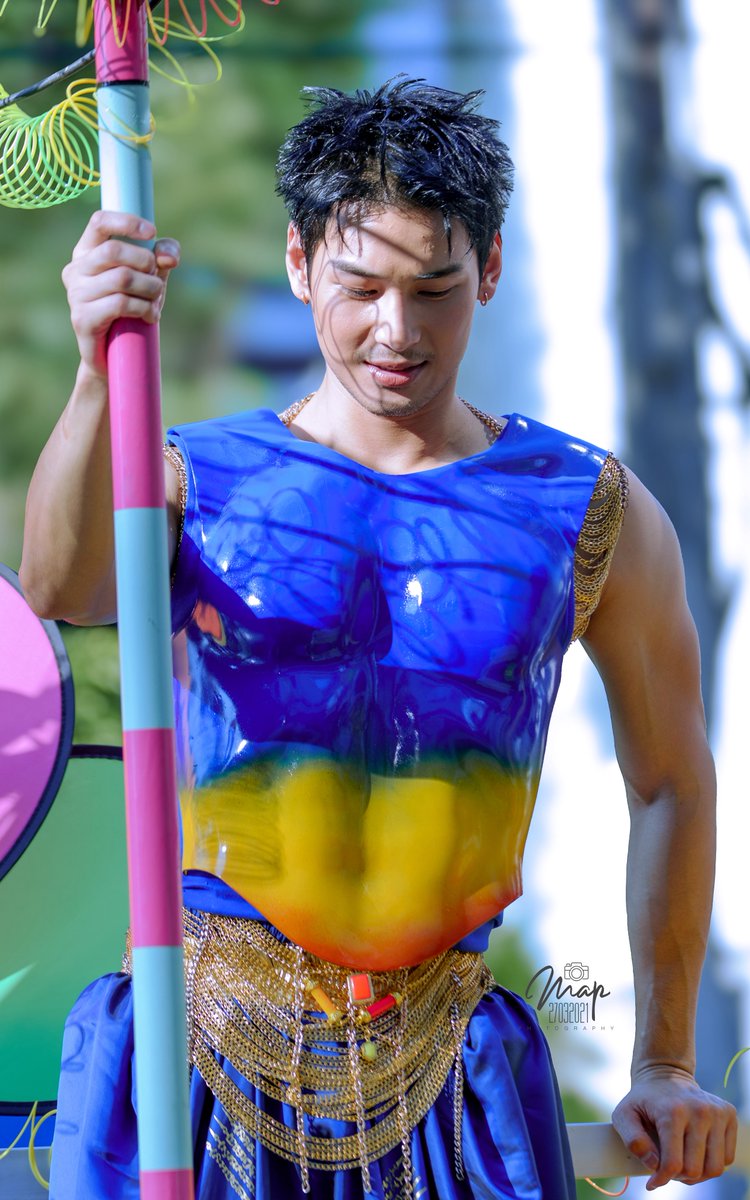 MAP27032021's tweet photo. ฟิตหุ่นไปเล่นหนังยอดมนุษย์ ซุปเปอร์ฮีโร่ป่ะ😂

SONGKRAN FEST WITH APO

#KingPowerSongkran2026XAPO
@Nnattawin1 #ApoNattawin https://t.co/fiKSkvuElY