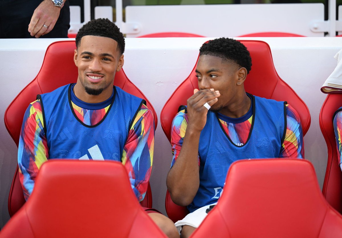 عمرو tweet media