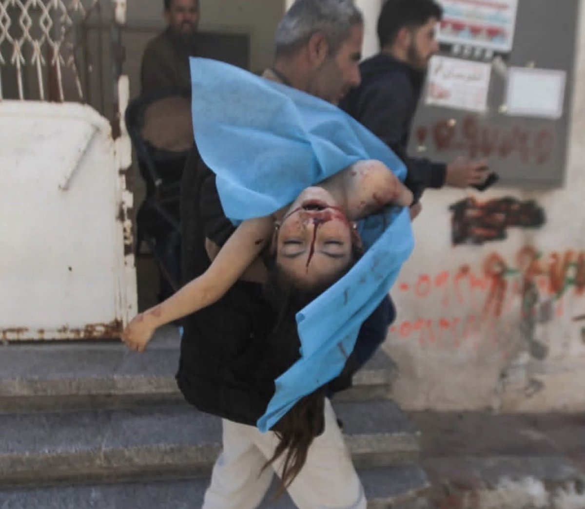 zinah𓂆 tweet media