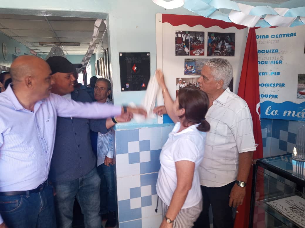 🏅 Reconocidos con la Placa Centenario de Fidel:
▶️ Empresa de Bebidas y Refrescos, Ciego de Ávila
▶️ Empresa Productora de Alimentos Sancti Spíritus 
▶️ Empresa Pesquera Sancti Spíritus