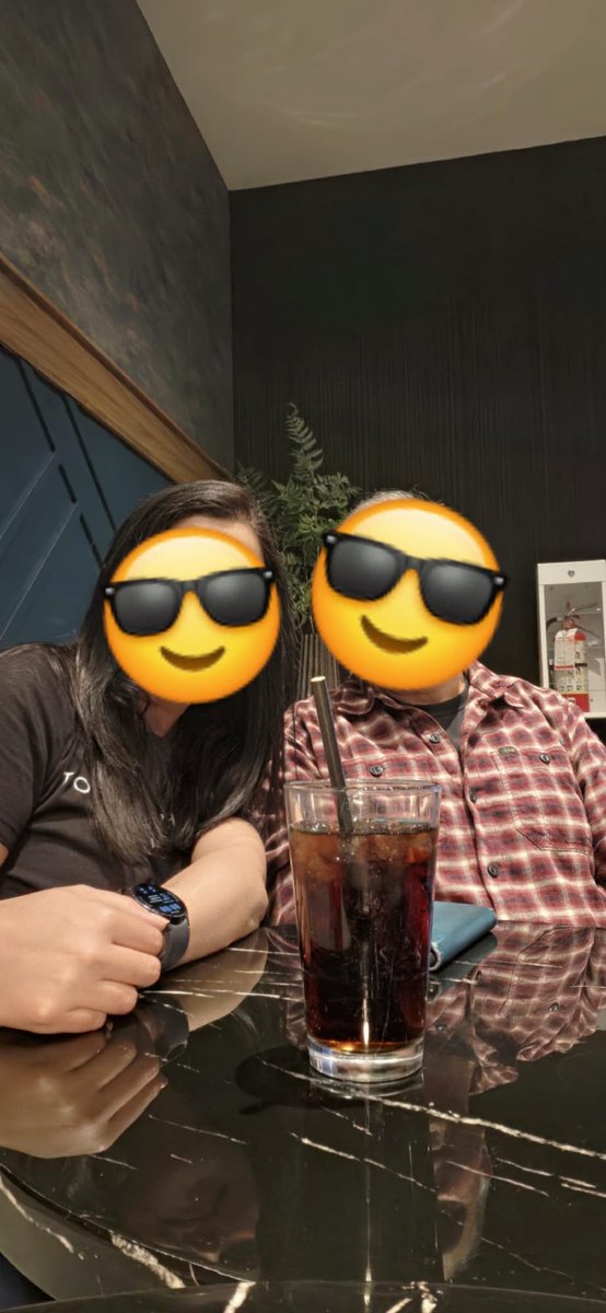bawaqar's tweet image. 8 years ago on Twitter, she was my first follower, my first friend, my little sister &amp;amp; my partner in crime.
After all the ups / downs, we finally met last evening.  A truly special meet up, worth the wait.
Love you, sis ❤️
Can we use the hashtag #WeMetOnTwitter ?  😂
📷 @Enetanp