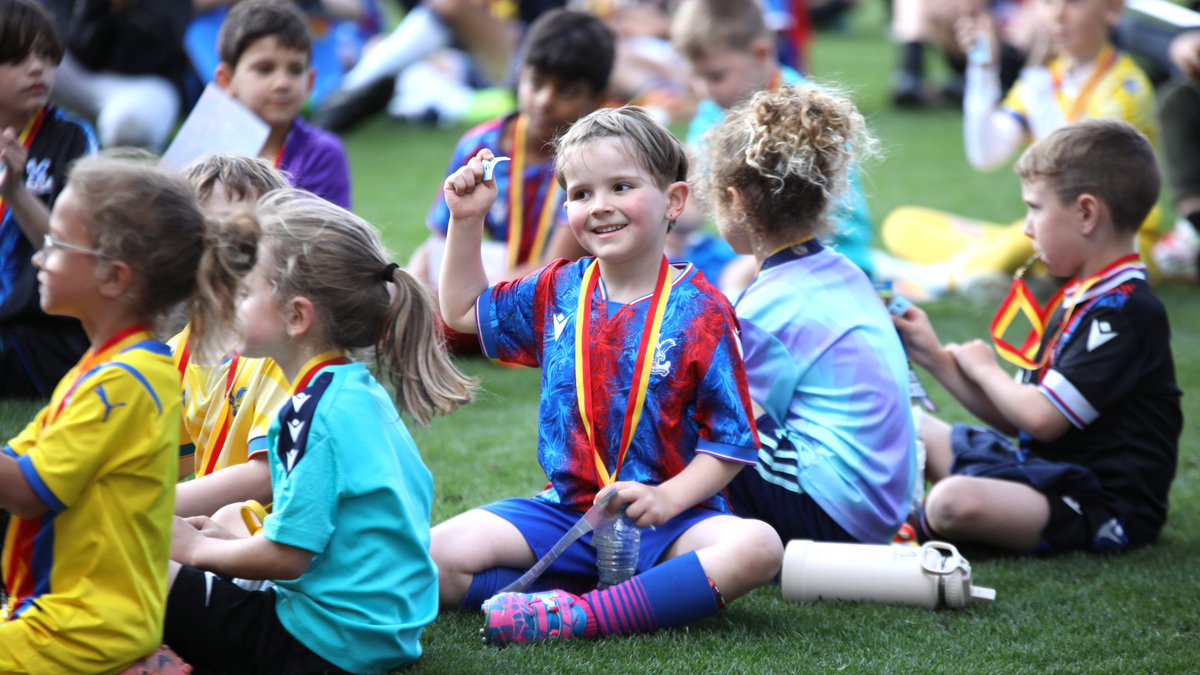 PalaceForLife's tweet photo. Spring sunshine and football in South London, it doesn’t get much better than that ☀️⚽ 

Find out where you can play football this Spring through the link below ❤️💙

👉 https://t.co/1yOTqJlk38 https://t.co/MaxkpScvhy