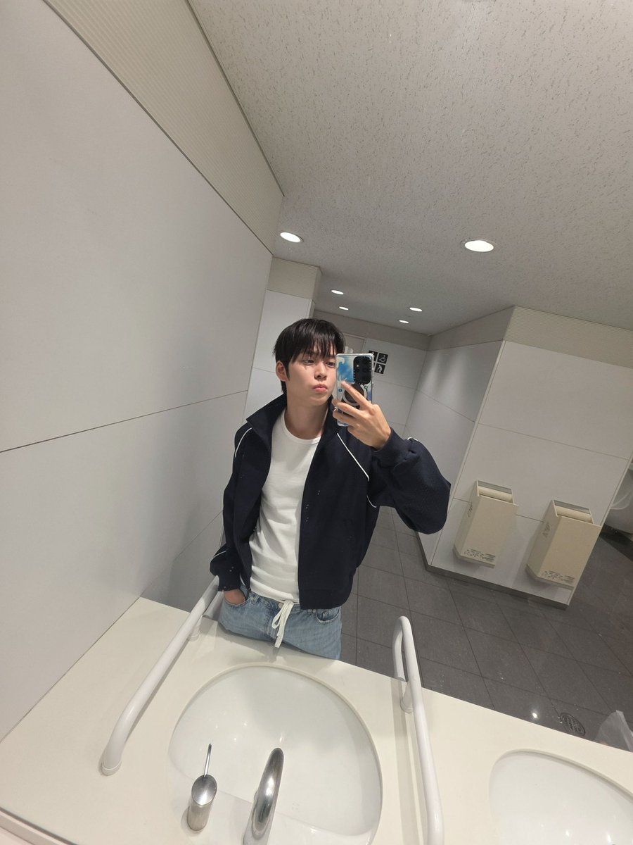 𝙖… tweet media